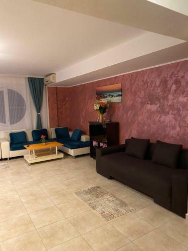 Virgo Apartaments Summerland