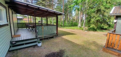 Well-equipped Beachside Cottage