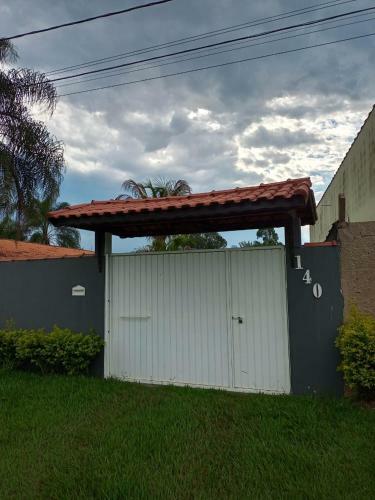 Chacara Belissima Com Piscina - 3 Qts E 4 Ban, Ipero