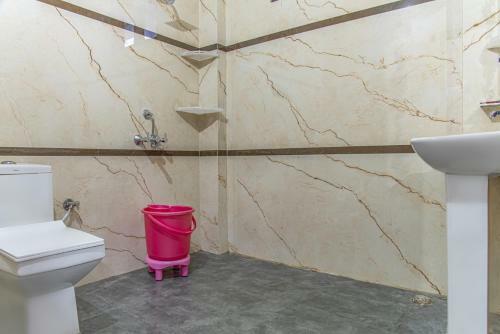 6bhk Apartment North Edge