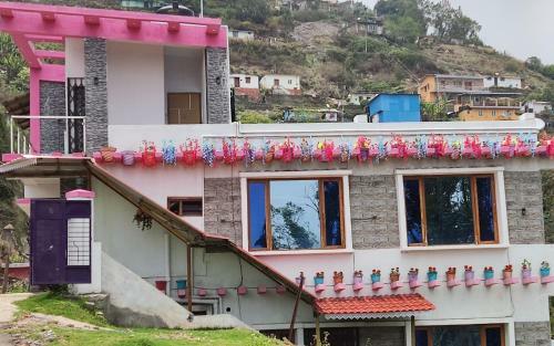 Hotel Shrubs De Villa