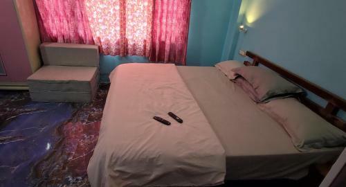 Hotel Shrubs De Villa