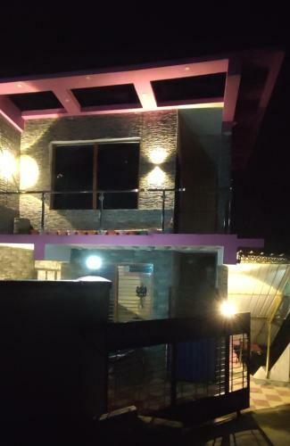Hotel Shrubs De Villa
