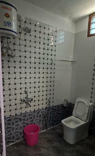 Hotel Shrubs De Villa