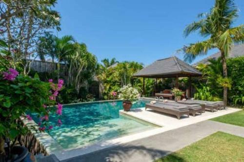 Villa Beachfront Estate Sanur - Eleven Kejora
