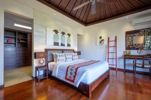 Villa Beachfront Estate Sanur - Eleven Kejora
