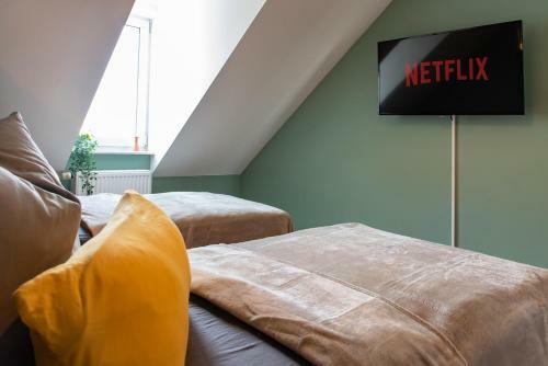 Bauhaus Apartment - Netflix & Wifi
