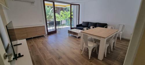 Apartamento Miramar Serveis - Reus Mediterrani Primera L�nea De Mar