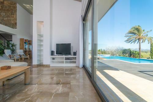 Santa Eulalia -villa Triay