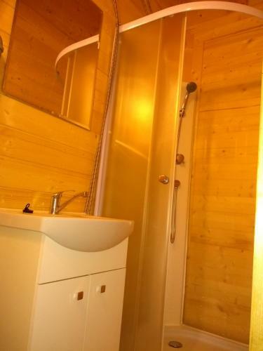 Hostal Prague Retro Challenge And Garden