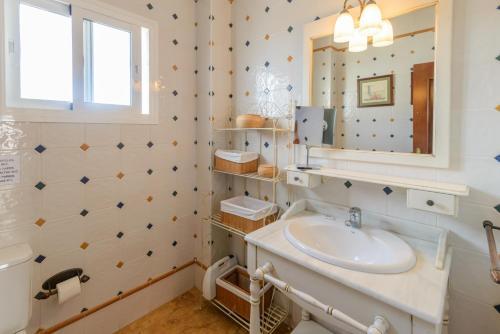 Villas Nerjazul - El Pe�oncillo Beach