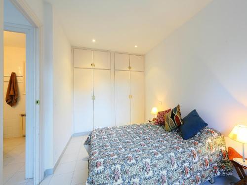Apartment Urb Vallpineda