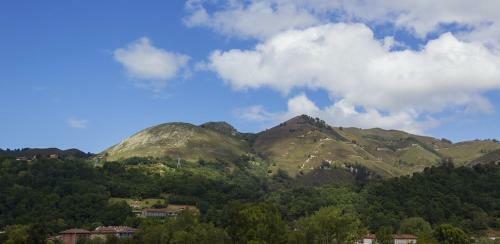La Cruz De Favila