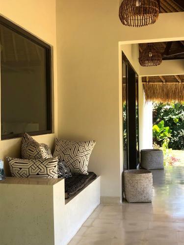 Villa White Karouna
