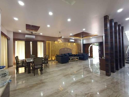 Hotel Lion's Villa