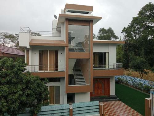 Lion's Villa 4bhk