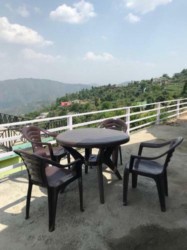 Villa Sky Touch Cottage And Stays