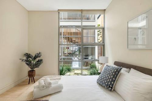 Elite Beachside Holiday Home / Tamarama