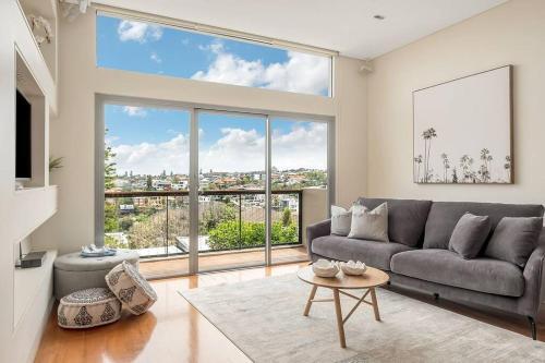 Elite Beachside Holiday Home / Tamarama