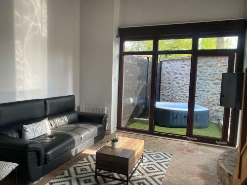 Studio Duplex Avec Spa Et Cour Priv�e