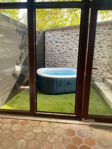 Studio Duplex Avec Spa Et Cour Priv�e