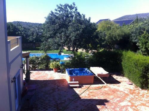 Villa Heated Pool , Jacuzzi, Wifi ,games Rooms,9 Bedrooms