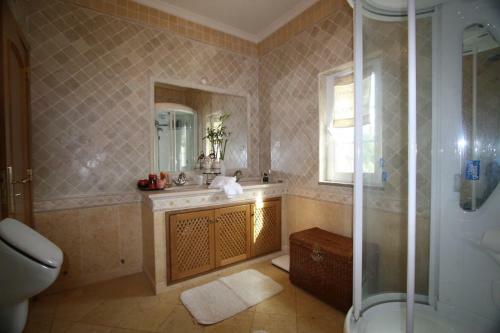 Villa Heated Pool , Jacuzzi, Wifi ,games Rooms,9 Bedrooms