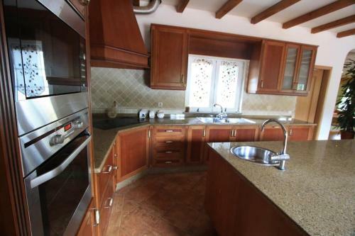 Villa Heated Pool , Jacuzzi, Wifi ,games Rooms,9 Bedrooms