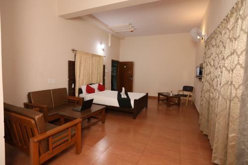 Hotel Jk Golden Embassy