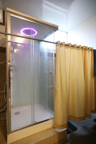 Hotel Jk Golden Embassy