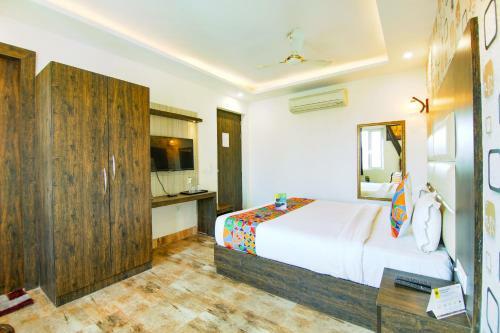 Fabhotel Nirvana
