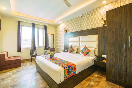 Fabhotel Nirvana