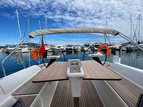 Veleiro Montum Beach Living