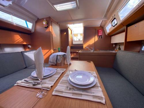 Veleiro Montum Beach Living