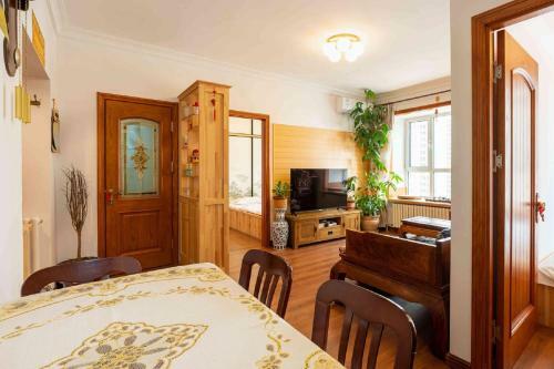 Locals Apartment Inn 20