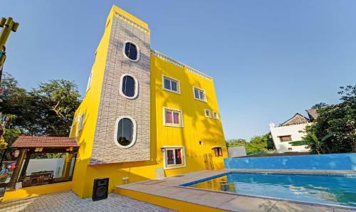 Hotel Treebo Trend Sri Saveraa Residency