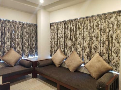 Hotel Vasantharaja Inn