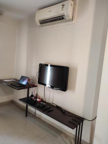 1bhk Service Apartment 212