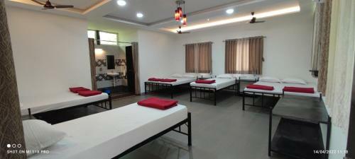 Sathe Farm And Resorts