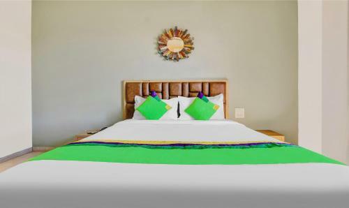 Treebo Trend Hotel Sky Inn Satara