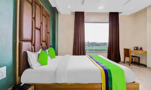 Treebo Trend Hotel Sky Inn Satara
