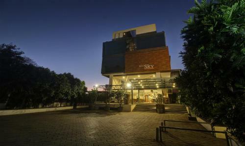 Treebo Trend Hotel Sky Inn Satara