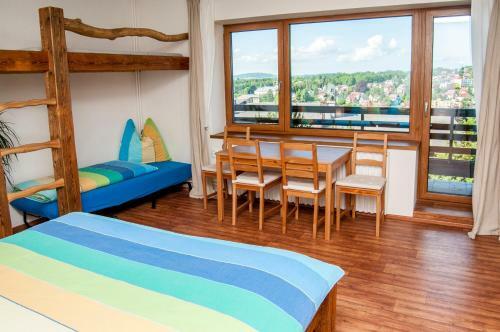 Hostal Pension Chata And?l