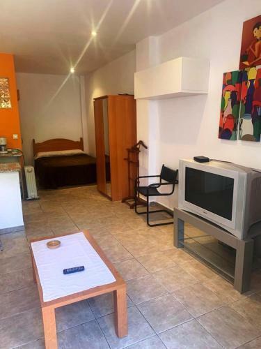 Apartamento Estudio En Puerto Sherry Con Aire Acondicionado