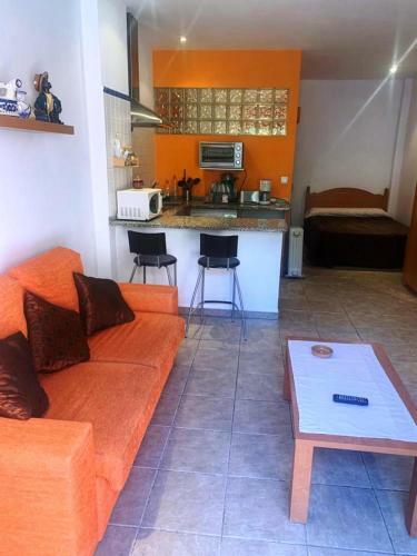 Apartamento Estudio En Puerto Sherry Con Aire Acondicionado