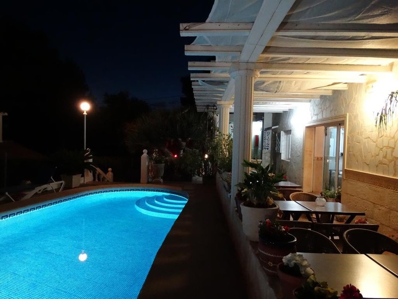 Albergue Hostal Residencial La Paloma