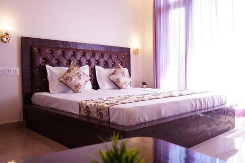 Vishal Holiday Home