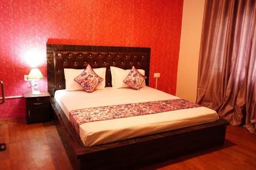 Vishal Holiday Home
