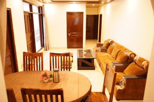 Vishal Holiday Home