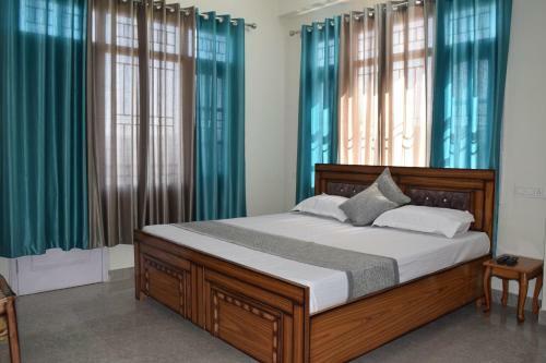 Radhe Krishna Home Stay